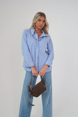 חולצת פסים מכופתרת